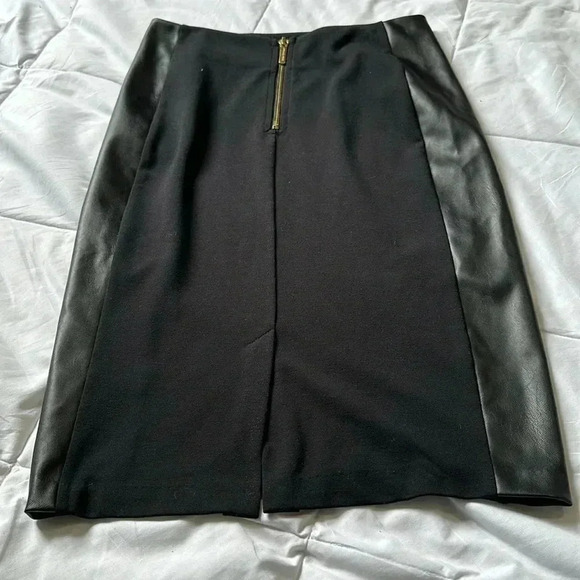 Michael Kors Black Pencil Skirt with leather sides size 4 - Picture 5 of 5